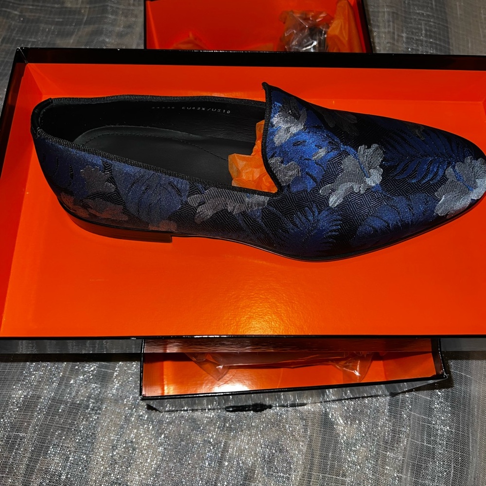 Magnannl Floral-Print Loafers
